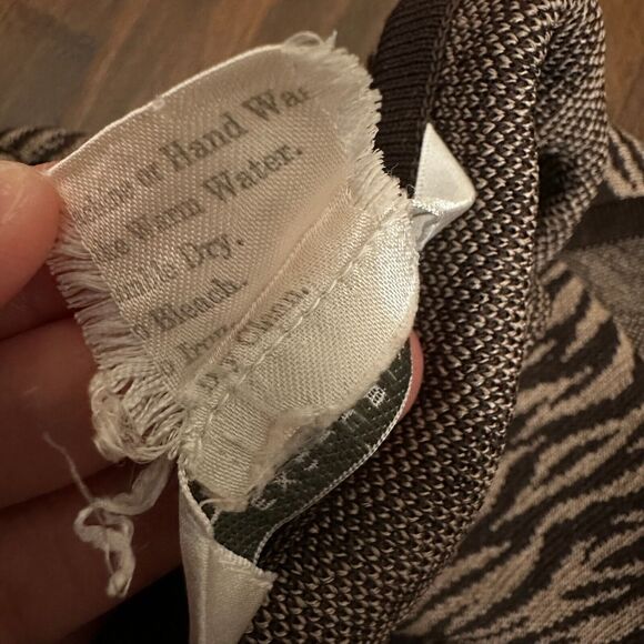 Exclusively MISOOK Brown Animal Print Sweater Tank Top Round Neck - Picture 6 of 7